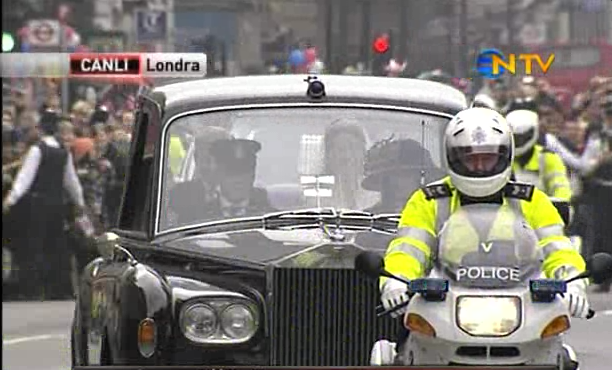 İşte müstakbel prensesin gelinliği - Resim: 4