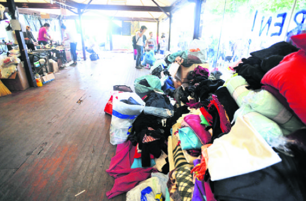 Gezi Parkı'nda ücretsiz market - Resim: 4