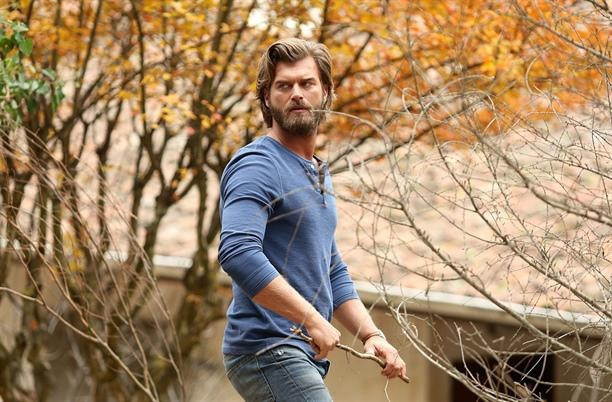 Kıvanç Tatlıtuğ 2.kez ameliyat masasında! Durumu ne? - Resim: 1