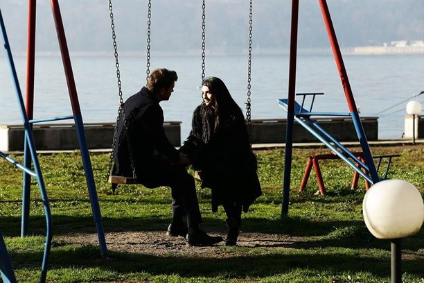 Sevilen dizi Yüksek Sosyete final yapıyor  - Resim: 1