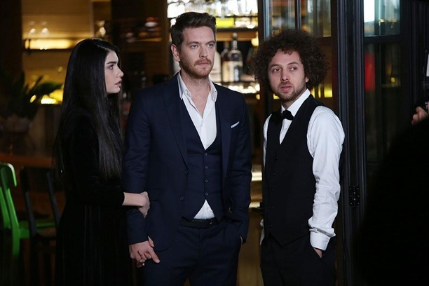 Sevilen dizi Yüksek Sosyete final yapıyor  - Resim: 3