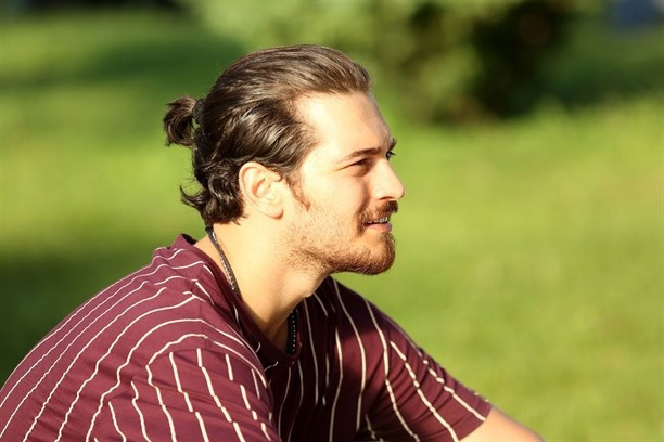 Yeni dizisinden kaç lira kazanacak? - Resim: 2