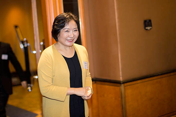 Fakir ailenin kızıydı şimdi dünya onun peşinde - Resim: 3