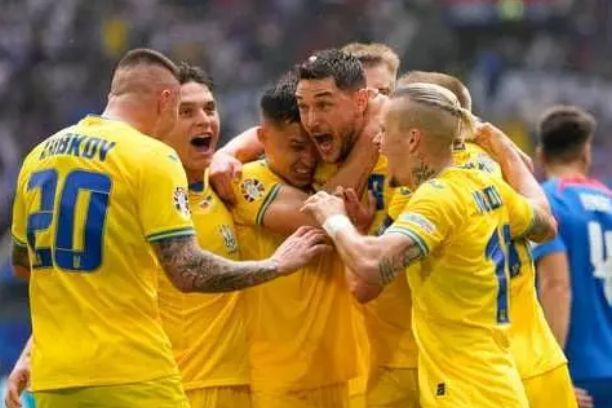 UEFA acımadı, cezayı kesti! İşte EURO 2024'te taraftarlar yüzünden ceza yiyen takımlar - Resim: 16