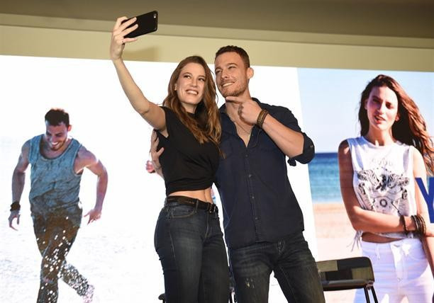 Serenay Sarıkaya Kerem Bursin'i kıskanınca krizlere girdi! - Resim: 2