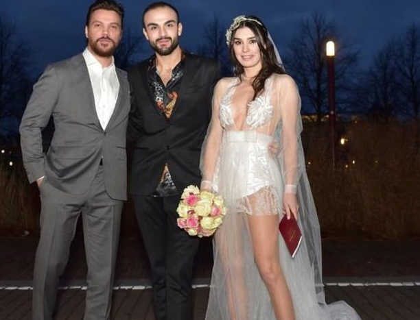 Eşinin yarı çıplak gelinliğine tepki gösterdi! Sinan Akçıl'ın yorumu olay oldu - Resim: 3