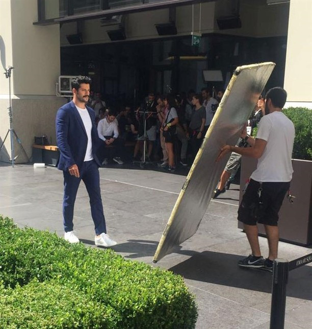 Burak Özçivit 5 milyonluk reklama evet dedi - Resim: 3