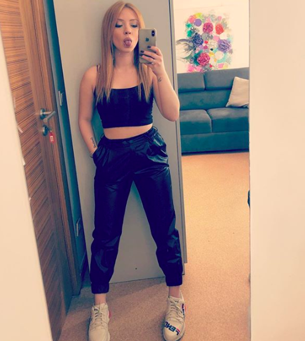 Ece Seçkin kaç yaşında boyu kaç santim Ece Seçkin nişanlısı - Resim: 4