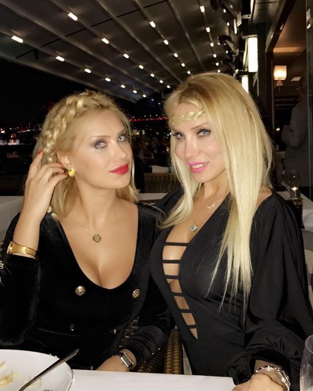 'Ciciş Kardeşler'in evi basıldı Esra ve Ceyda Ersoy pencereden bir kutu kokain attı - Resim: 1