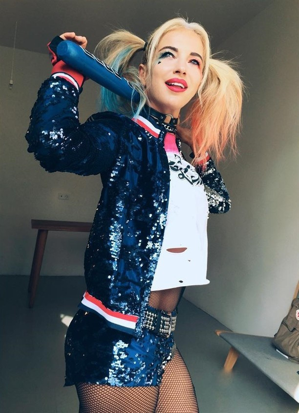 Lindsay Lohan ve Burcu Esmersoy rekabeti - Resim: 2