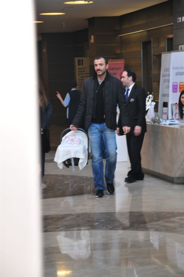 Demet Akalın taburcu oldu - Resim: 3