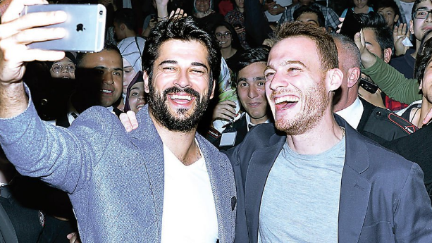 Burak Özçivit ile Kerem Bürsin çakıldı! Büyük şok - Resim: 2