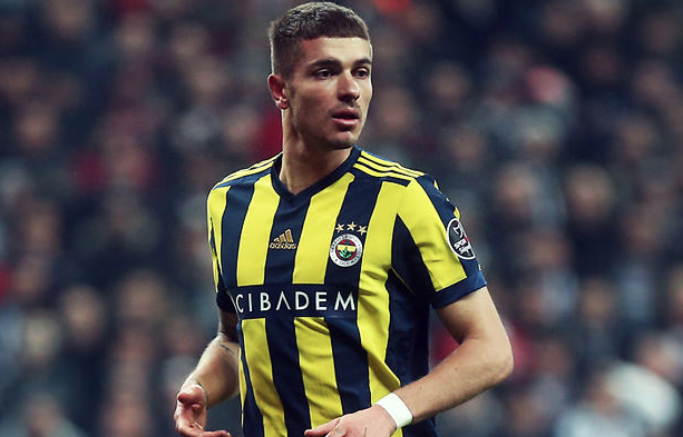 Çerçesov Fenerbahçeli yıldız futbolcunun takım aradığını açıkladı - Resim: 0