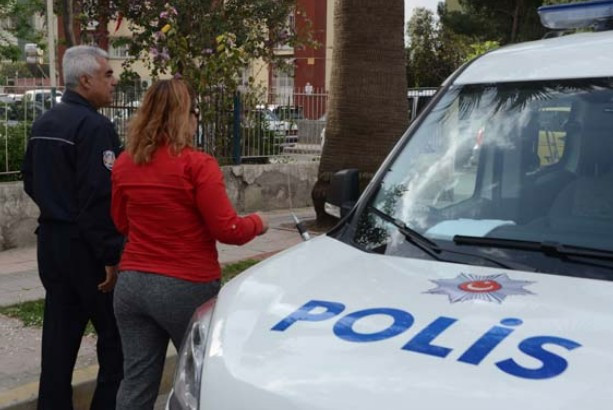 Uçaktan indi havalimanını birbirine kattı - Resim: 4