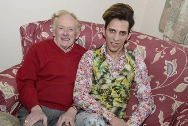 79 yaşındaki papaz 24 yaşında adamla evlendi böylesi görülmedi - Resim: 4