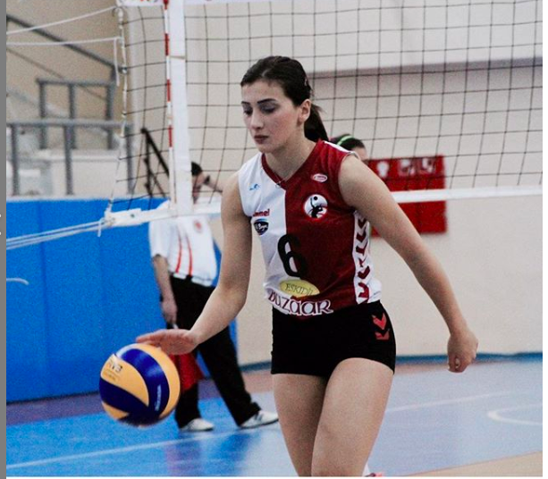 Büşra Yalçın kaç yaşında aslen nereli Survivor 2019'un en genci - Resim: 2