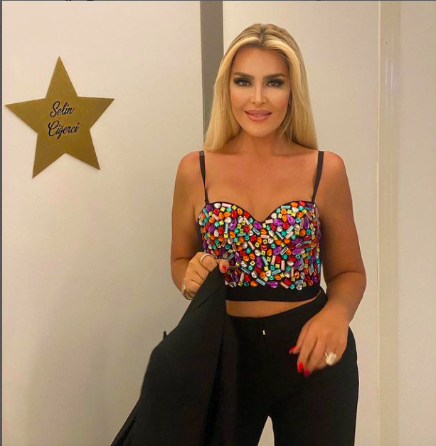 Selin Ciğerci'nin transparan pantolonu kriz çıkardı yorum yağdı - Resim: 1