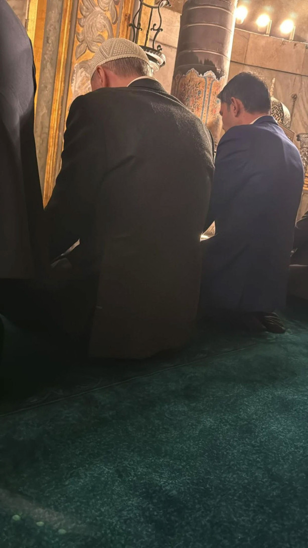 Cumhurbaşkanı Erdoğan Murat Kurum ile birlikte Ayasofya Camii'nde - Resim: 0