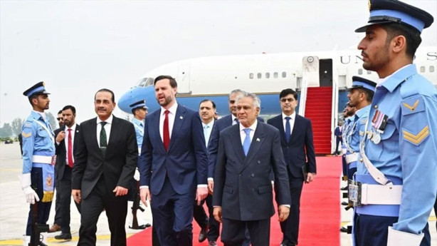 ABD ile İran arasındaki müzakerelerin ilk günü sona erdi - Resim: 0