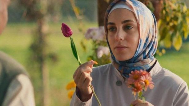 Öykü Karayel'in ikizi görenleri şok etti! Tıpatıp benziyor herkes karıştırıyor - Resim: 1