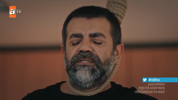 Eşkıya'da Tipi'nin intihar sahnesi izleyiciyi isyan ettirdi Savaş Özdemir diziden ayrıldı mı? - Resim: 3