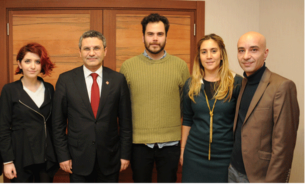 Özel kalem müdürünün bu fotoğrafı partiyi karıştırdı - Resim: 3