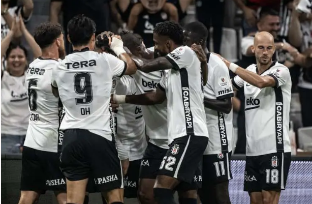 Yapay zeka Süper Lig'de şampiyonu ve küme düşen takımları açıkladı! - Resim: 8