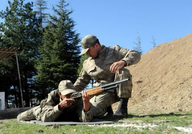 Bedelli askerlik 3 haftalık programı! Silah eğitimi yemin töreni ve... - Resim: 1