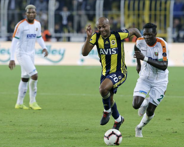 Fenerbahçe'de hayal kırıklığı yaratan tek isim! - Resim: 3