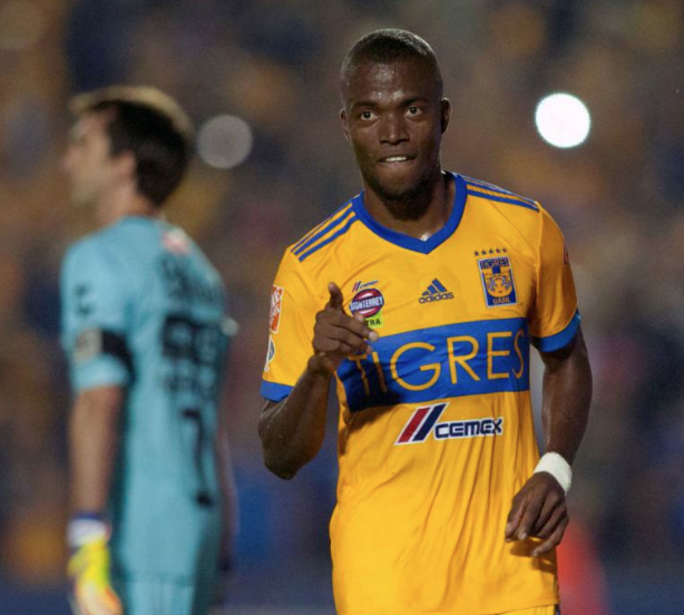 Beşiktaş'tan Enner Valencia bombası! El sıkışıldı - Resim: 1