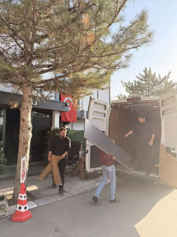 Kemal Kılıçdaroğlu ofisini boşalttı - Resim: 0