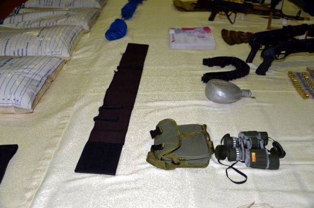 IŞİD hücre evinden cephanelik çıktı - Resim: 4