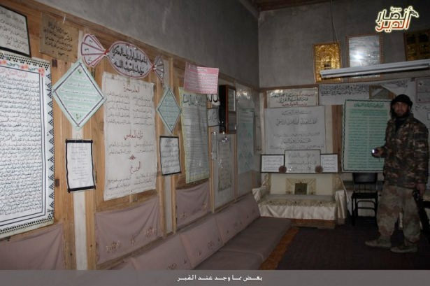 Halep'te türbeyi yıkıp naaşı çıkardılar - Resim: 4