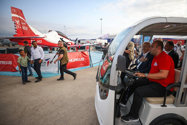 Kemal Kılıçdaroğlu'ndan TEKNOFEST ziyareti - Resim: 0