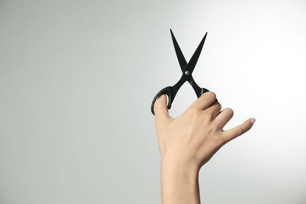 Cinsel organını makasla kesti kıskanç eş uyurken kocasına dehşeti yaşattı! - Resim: 3