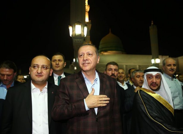 Cumhurbaşkanı Erdoğan Mescid-i Nebevi'yi ziyaret etti - Resim: 2