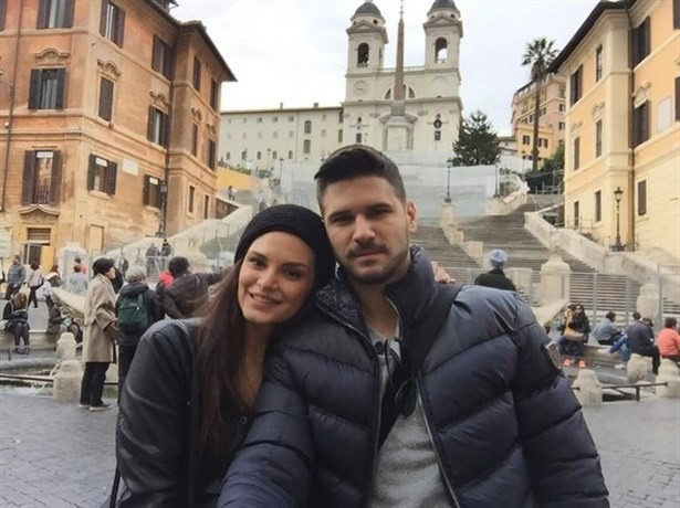 Ünlü çift evleniyor nikah şahitleri belli oldu! - Resim: 2