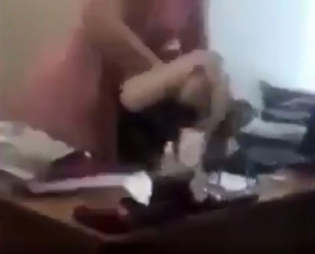 'Kocamla yattın' deyip ofisi bastı Rus spikeri dövdü! - Resim: 4