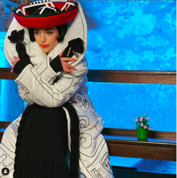 Gonca Vuslateri'den Melis Sezen'e sütyensiz destek! İçimde büyüyen... - Resim: 1