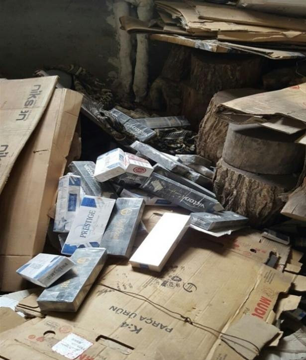  Yüksekova'da PKK'lıların terk ettiği binadan neler çıktı neler! - Resim: 2