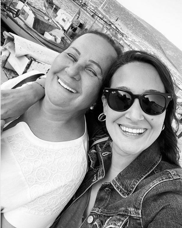 Kadına şiddete tepki göstermek için paylaşılan pozlara Demet Akalın sert çıktı - Resim: 4