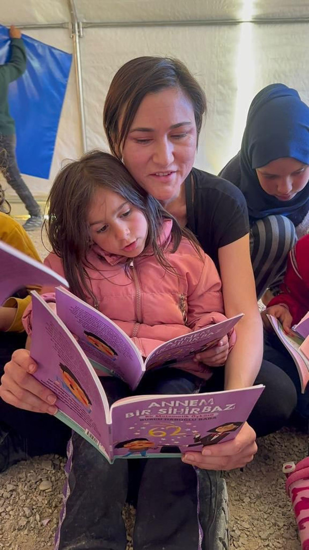 Cihan Baba ve Burcu Haboğlu Baba yüzleri güldürdü! - Resim: 1