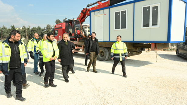 Bursa’nın konteyner kentinde kurulum başladı - Resim: 0
