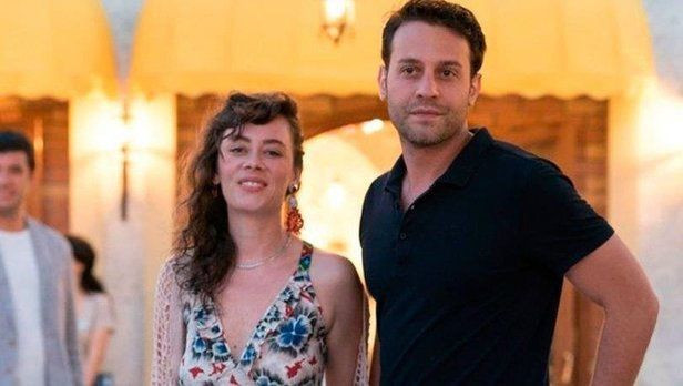 Hiç yakışmadı, mahvettiler! Bekar kadınlara bakın ne hediye etti: 6 aylık hamile Demet Evgar düğün yaptı - Resim: 2