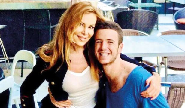 Ölen oğlunun spermini kullanan İspanyol oyuncu ülkede gündem oldu - Resim: 0