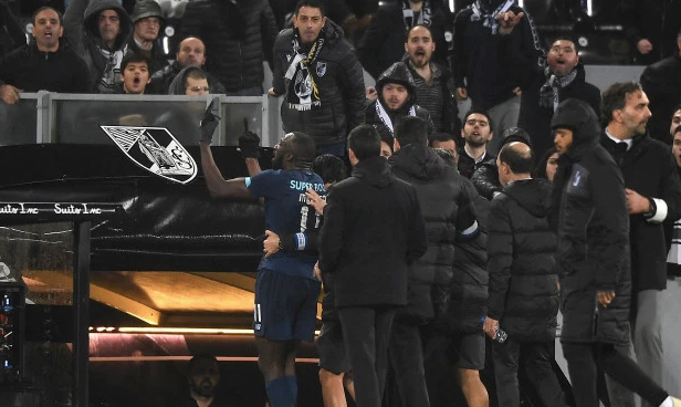 Moussa Marega ırkçı tezahüratları nedeniyle sahayı terk etti - Resim: 4