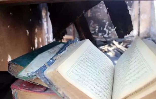 Yangında evi kül oldu, Kur’an-ı Kerim’ler sapasağlam kaldı - Resim: 4