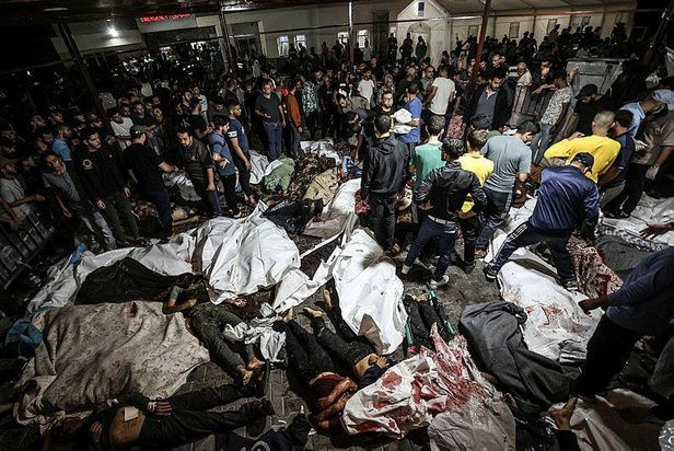 İran, İsrail'e savaş mı ilan etti! Razavi Türbesi'ne 'kara sancak' çekildi! İki kelime: 'Süre doldu' - Resim: 0