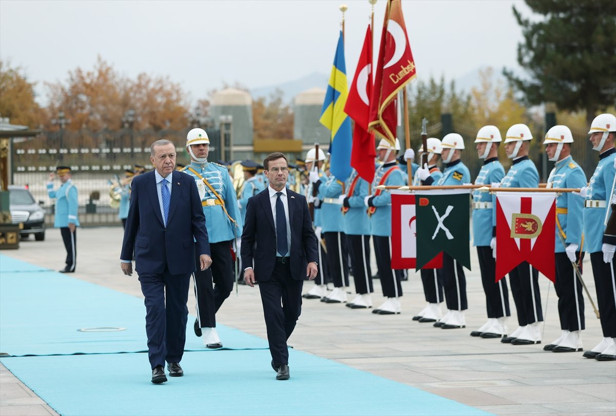 Cumhurbaşkanı Erdoğan, İsveç Başbakanı Ulf Kristersson ile görüştü - Resim: 0