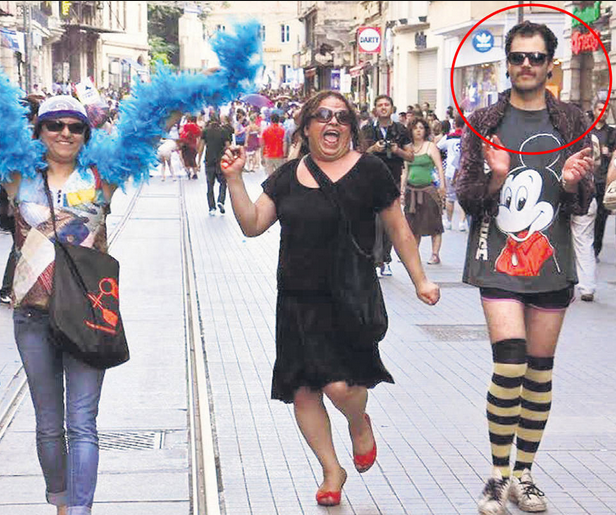 Özel kalem müdürünün bu fotoğrafı partiyi karıştırdı - Resim: 1